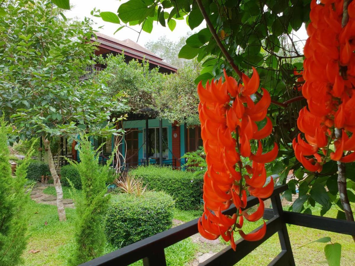 Baan Suan Hill Resort Ban Tha Khun Exteriér fotografie